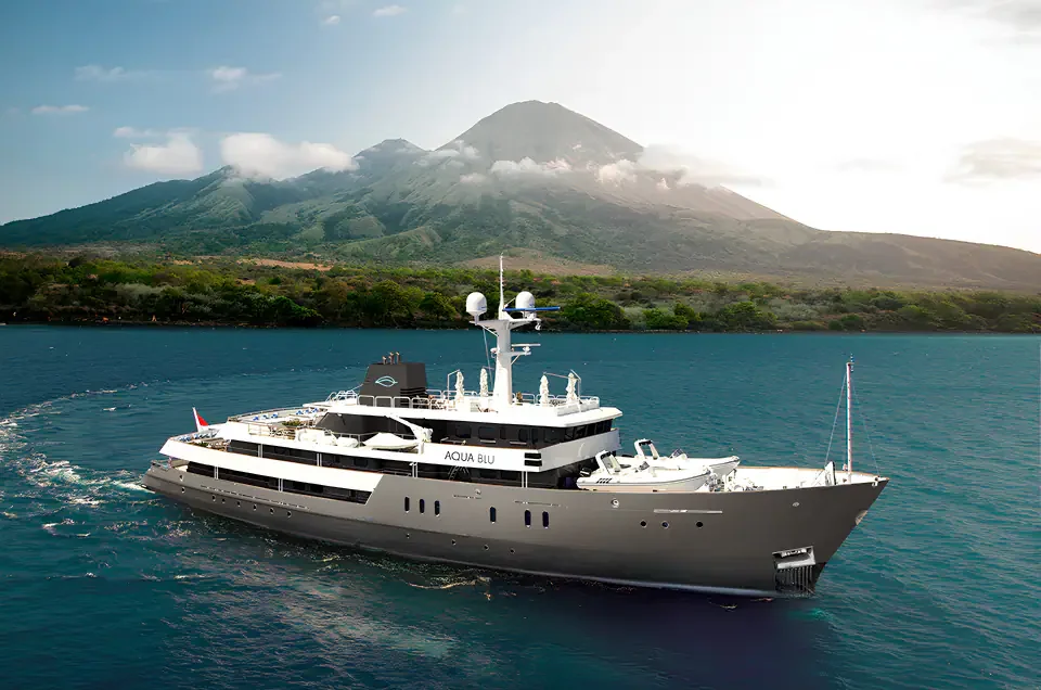 Aqua Blu — Expedition Yacht
